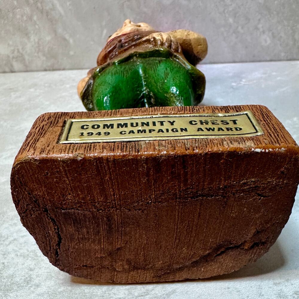 1946-49 Vintage Peter Pan with red feather Community Chest award trophy figurine - Picture 6 of 12